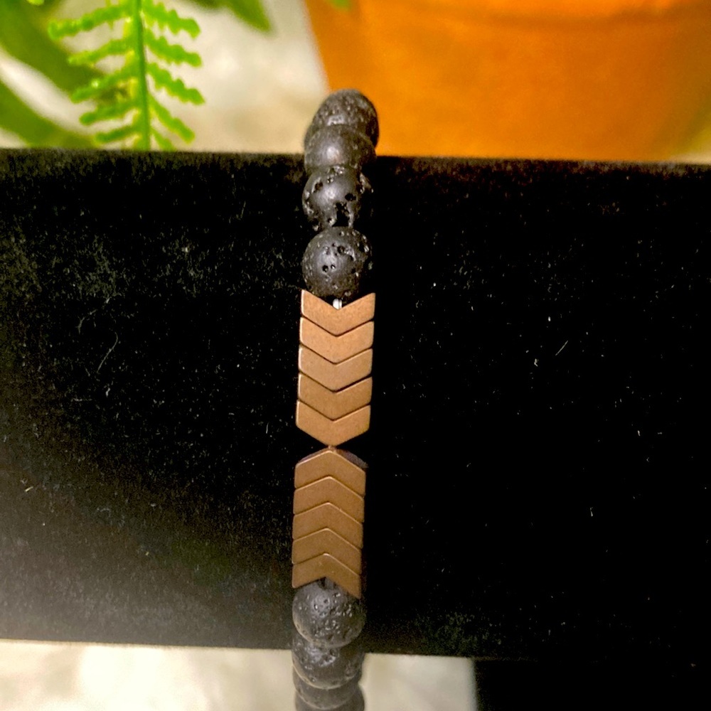 NWT! Mens Black & Brown beaded bracelet!Ready to Ship!
